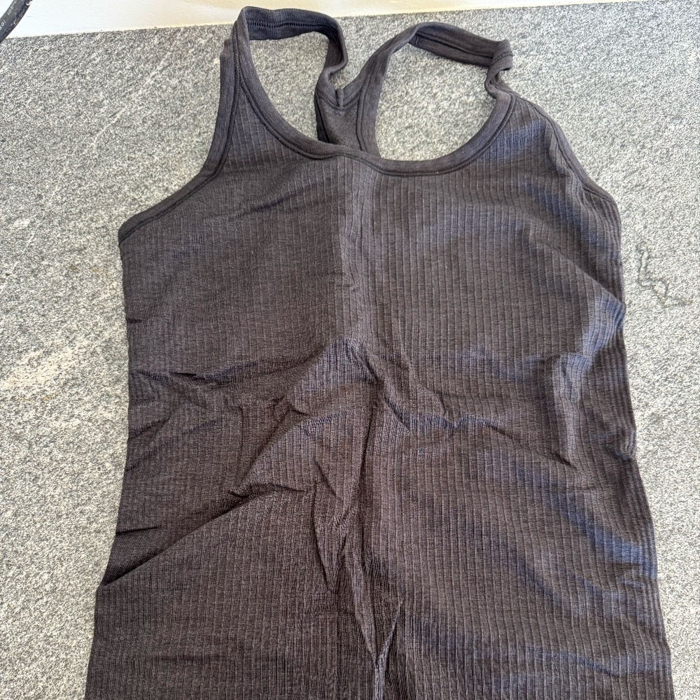 Lululemon ribbed workout top racer back